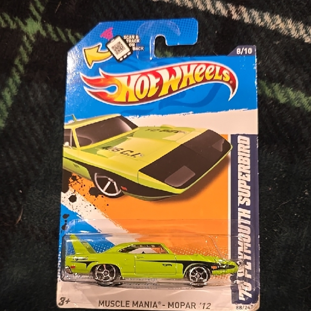 Hot Wheels Muscle Mania ‘70 Plymouth Superbird Green 1:64 New